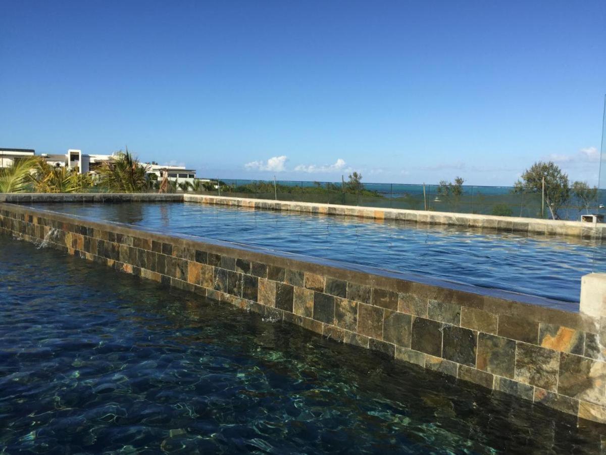 Apartment With A Sea View 罗驰诺尔 外观 照片